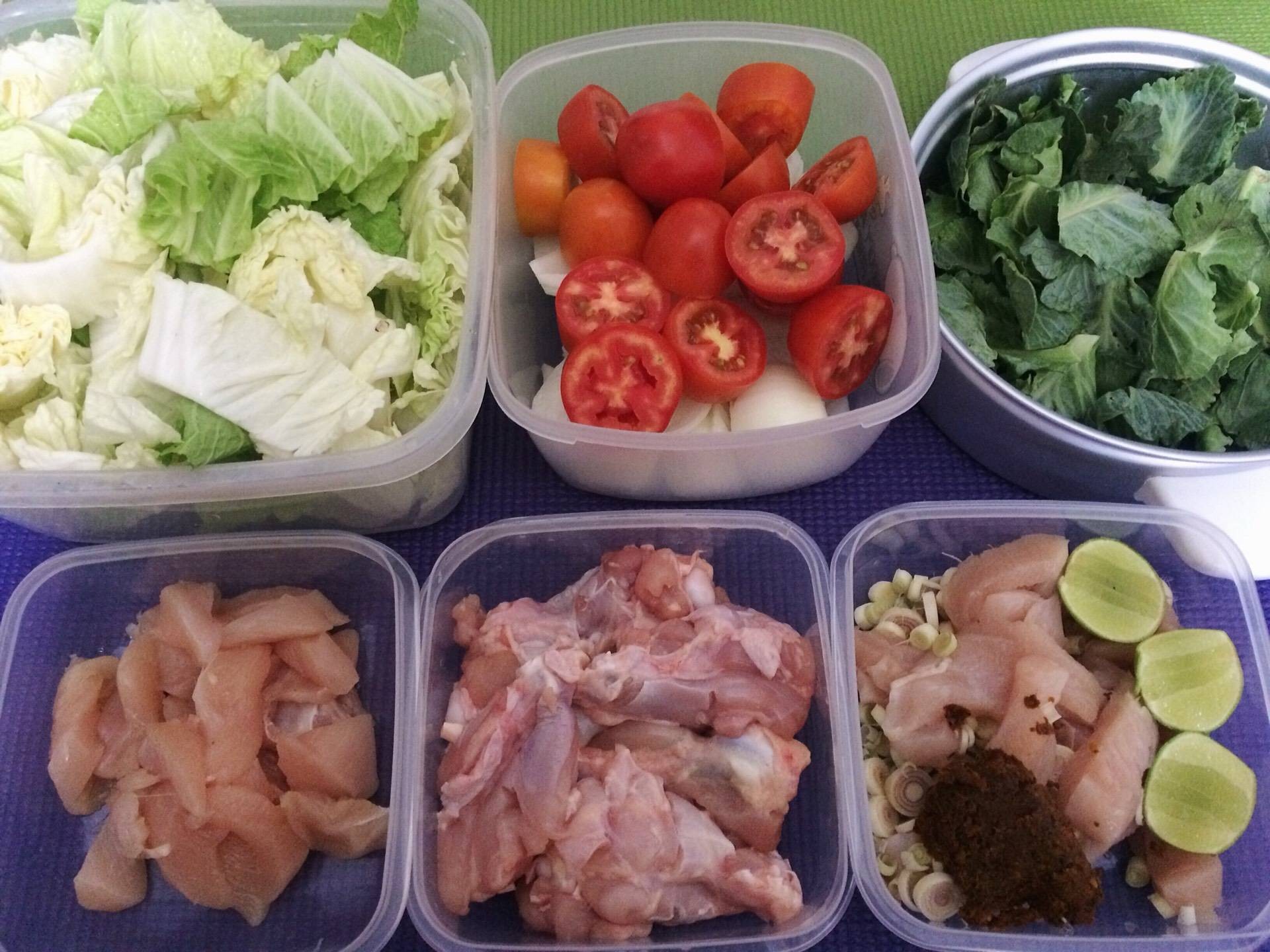 ปีกบนไก่ตุ๋นยาจีน