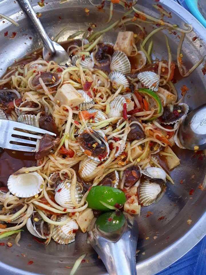 ส้มตำหอยแครงดอง