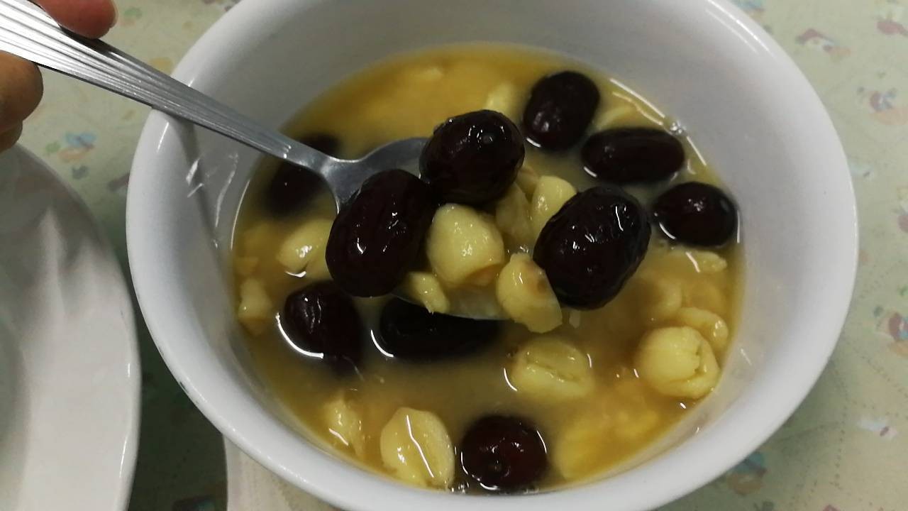 เม็ดบัวหวานเย็น