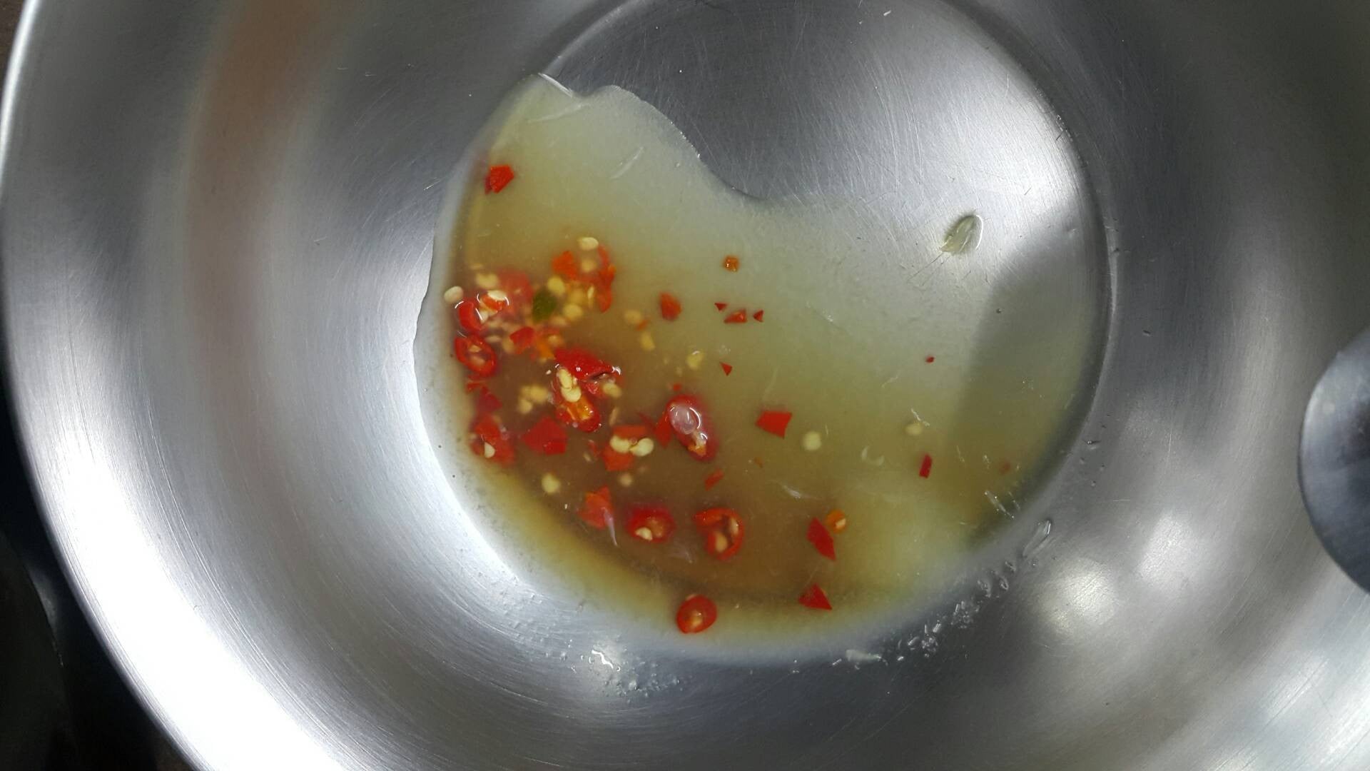 ยำปูอัด