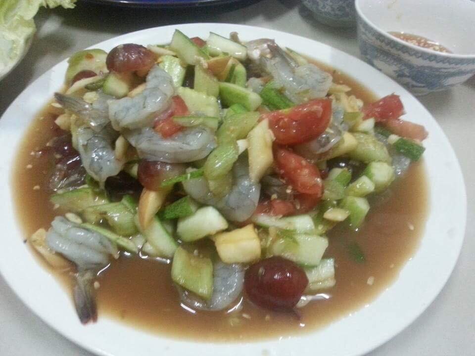 ตำผลไม้กุ้งสด