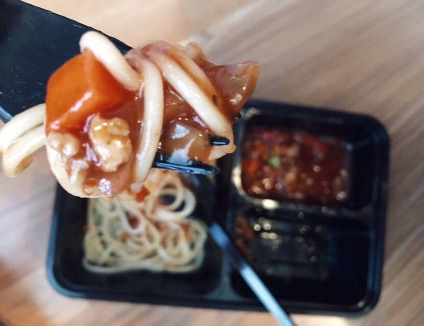 สปาเก็ตตี้ซอสหมู