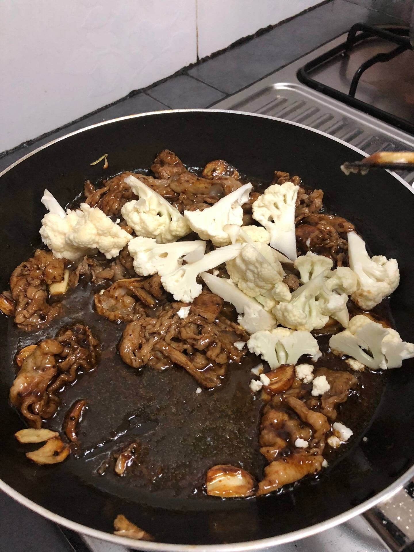 เนื้อผัดซอสญี่ปุ่น