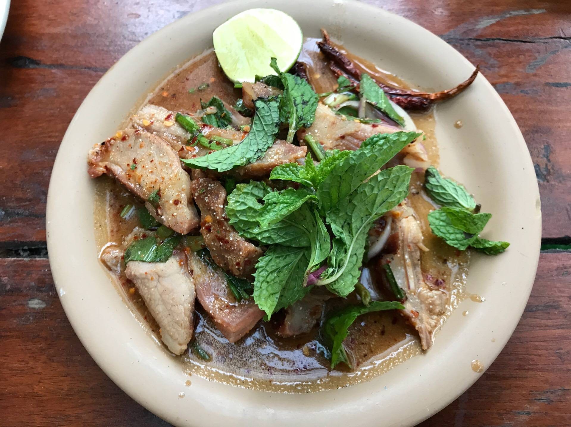 ไก่บ้านย่างเขาสวนกวางป๋านึก บางนา