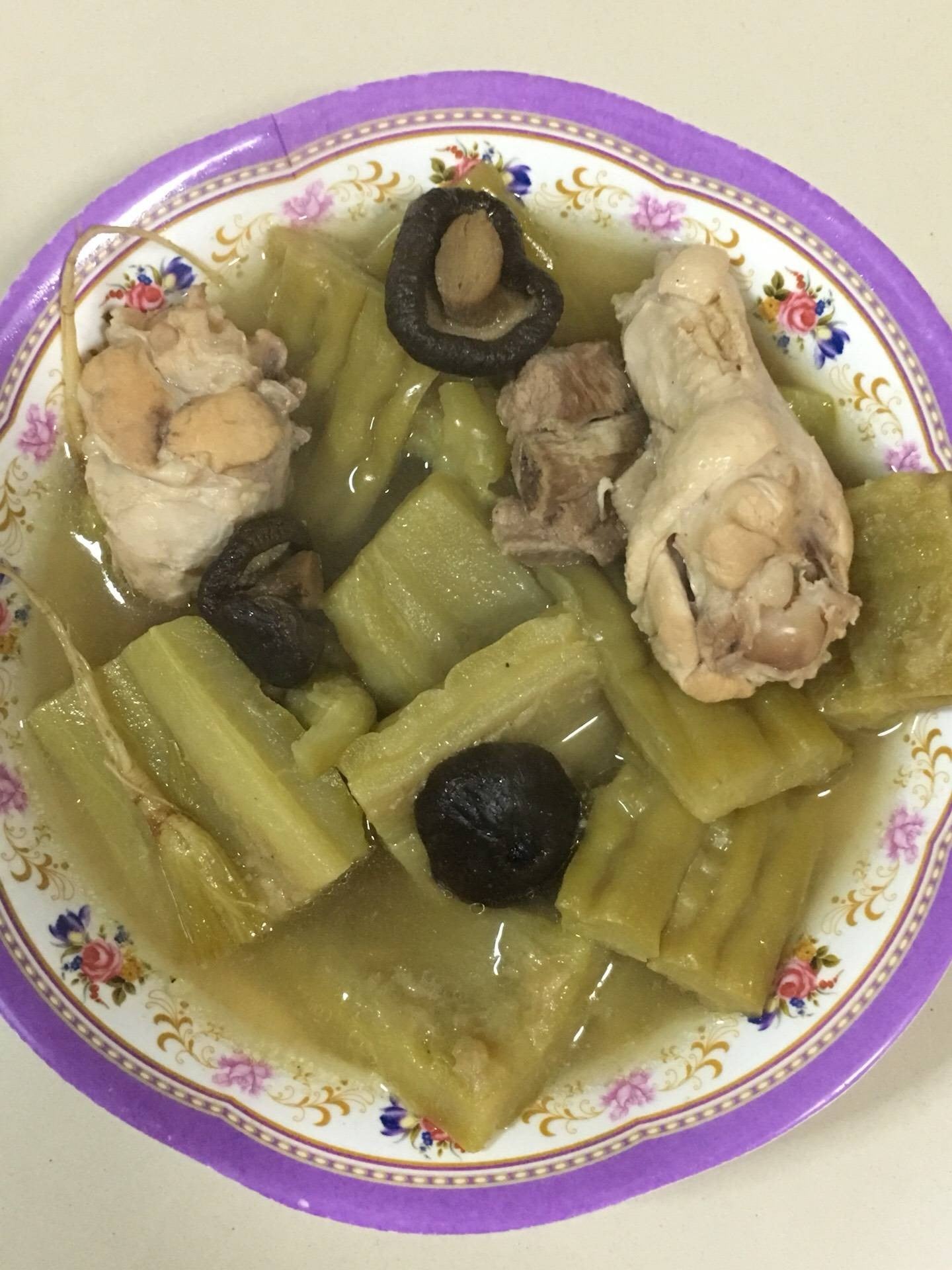 “ต้มมะระน่องไก่"