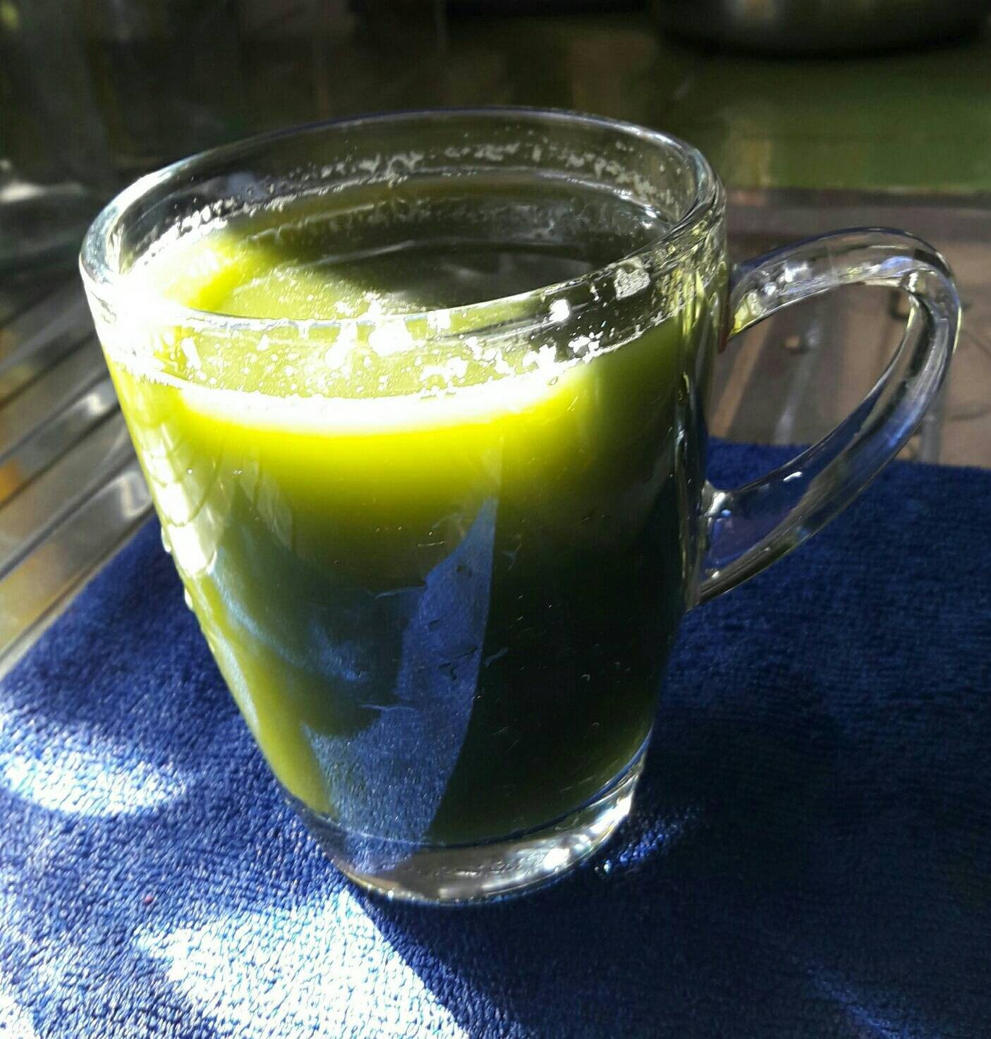 น้ำใบบัวบกเขียวมรกต