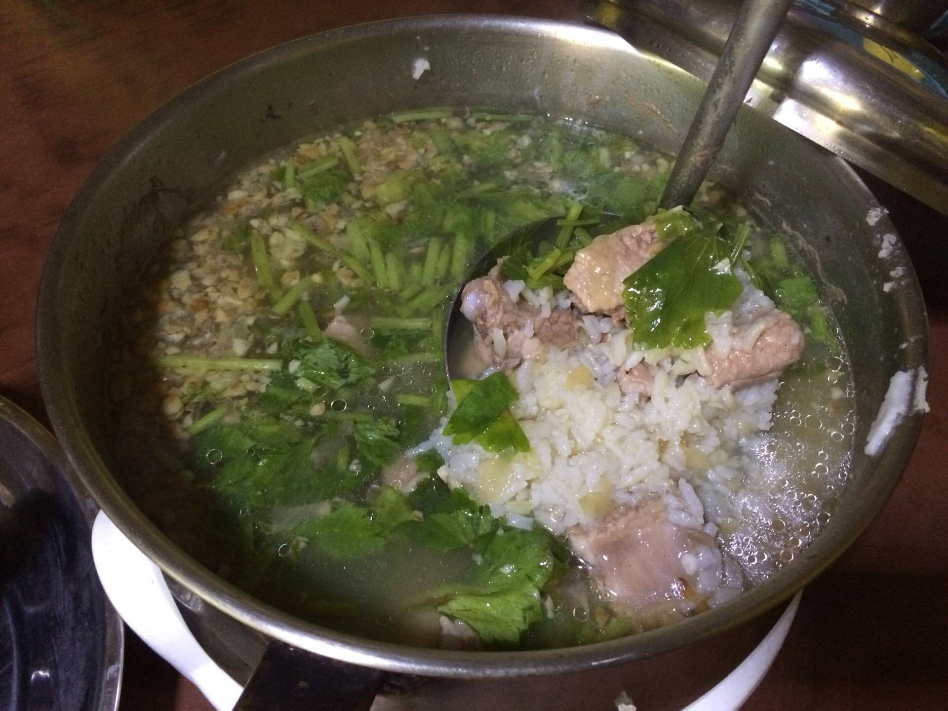 ข้าวต้มกระดูกหมู