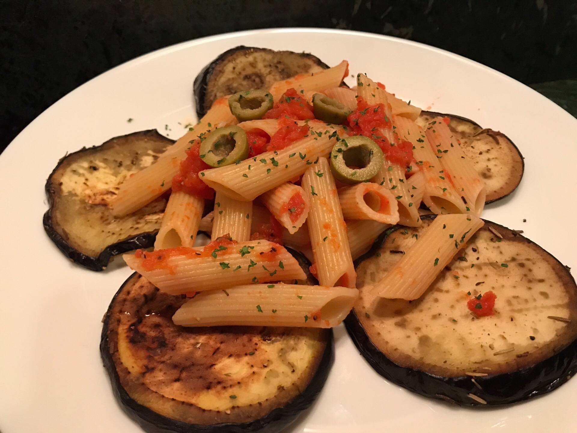 Fresh Tomato Pasta with Grilled Eggplant 