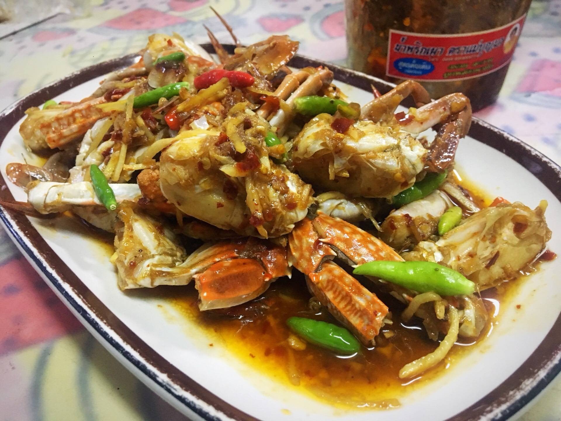 ปูม้าผัดพริกขี้หนูสวน