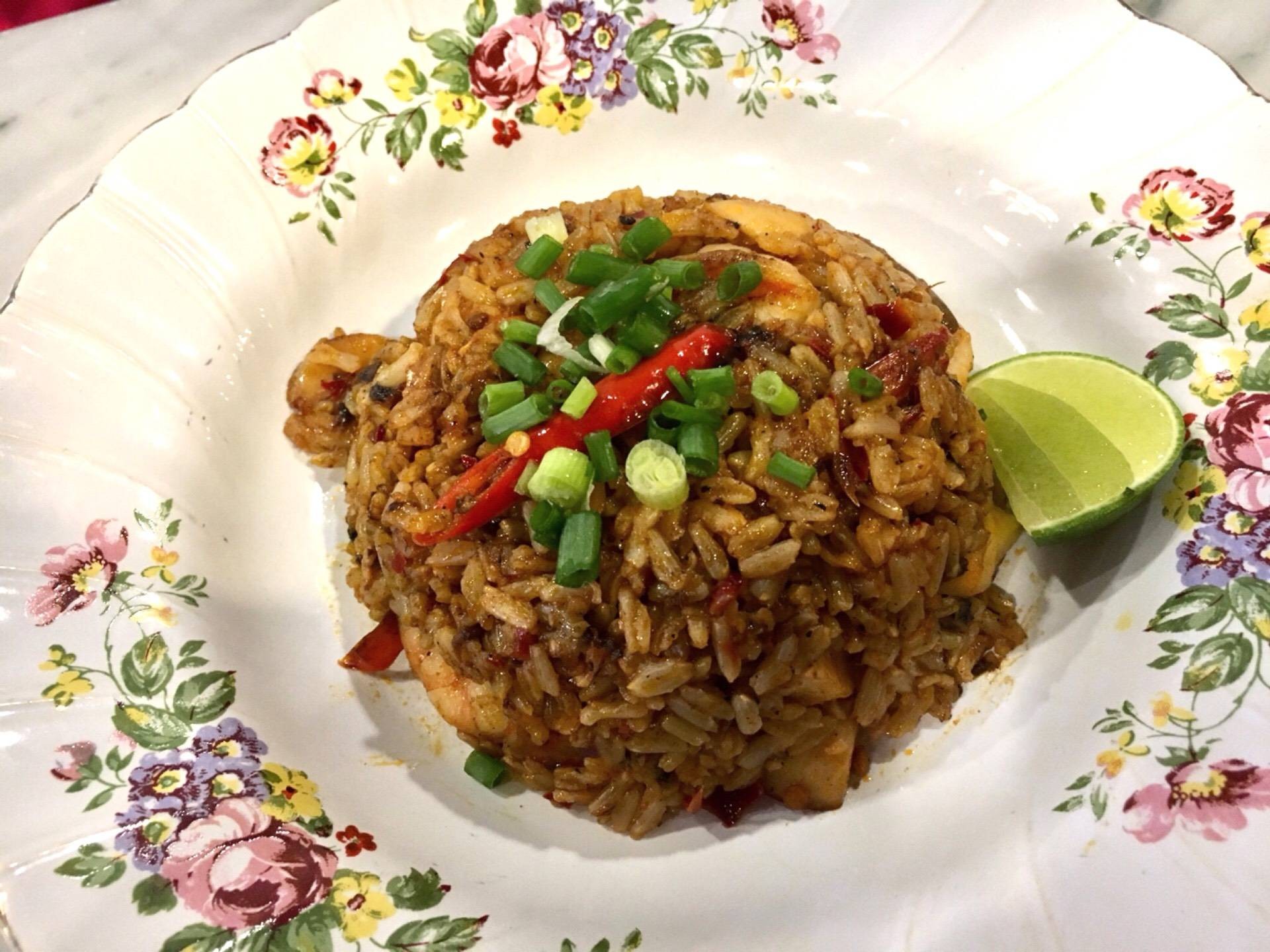 ข้าวผัดต้มยำกุ้ง