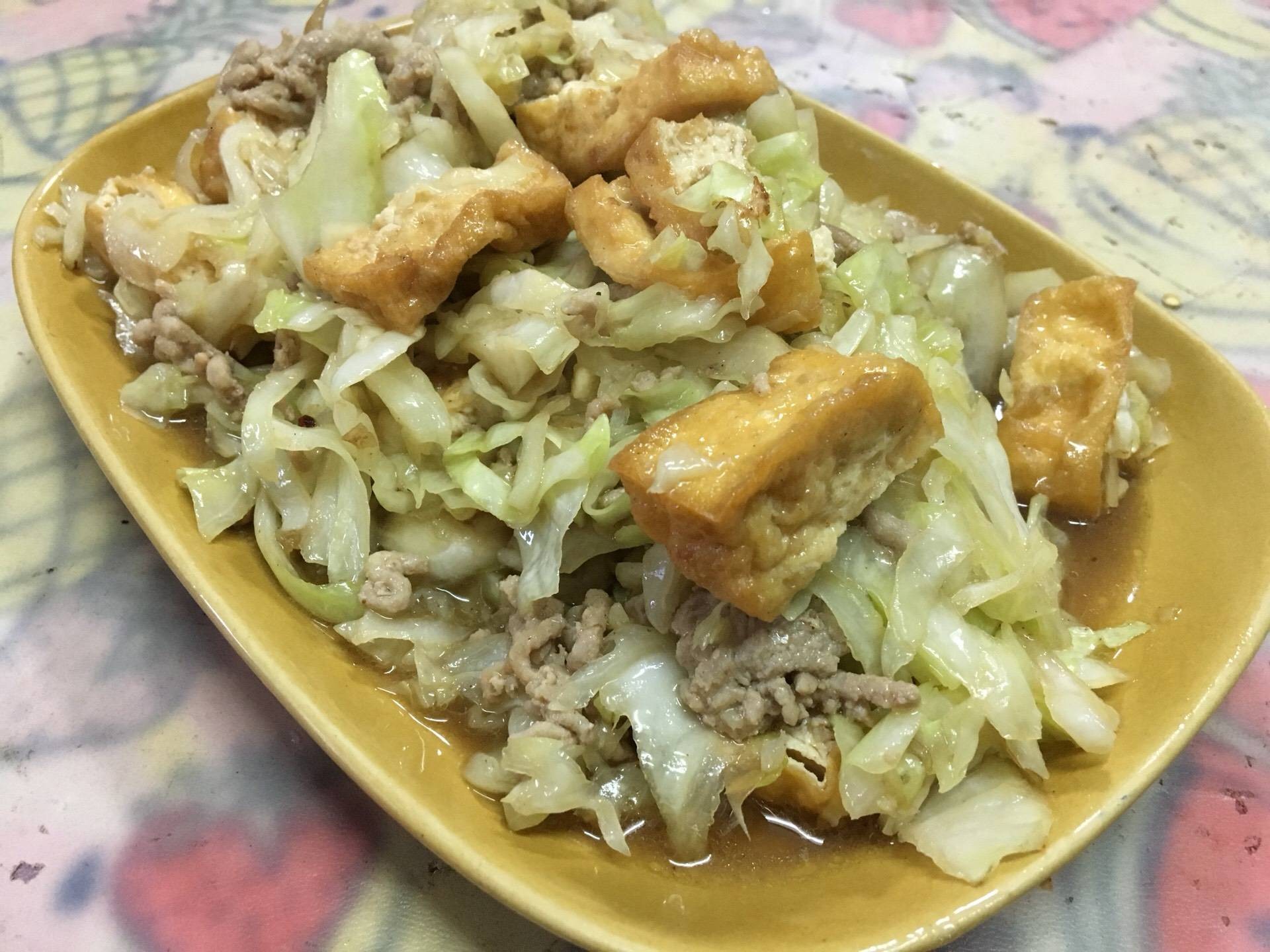 เต้าหู้ผัดหมูสับกะหล่ำปลีน้ำมันงา