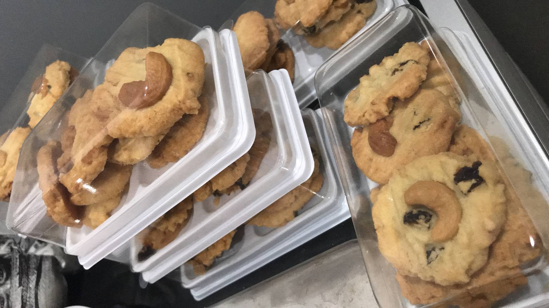 คุกกี้ลูกเกดมะม่วงหิมพานต์ (mix raisin cashew cookies)