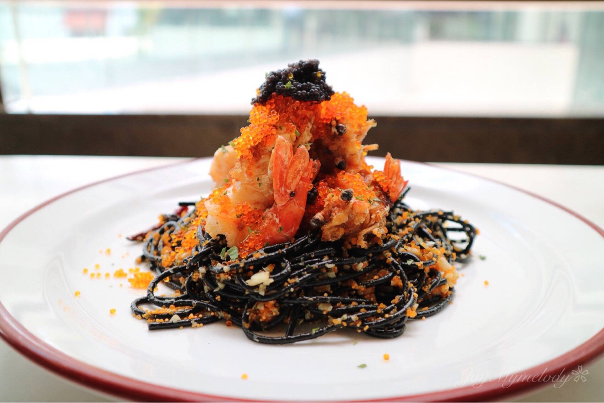 Vanilla Cafeteria EmQuartier