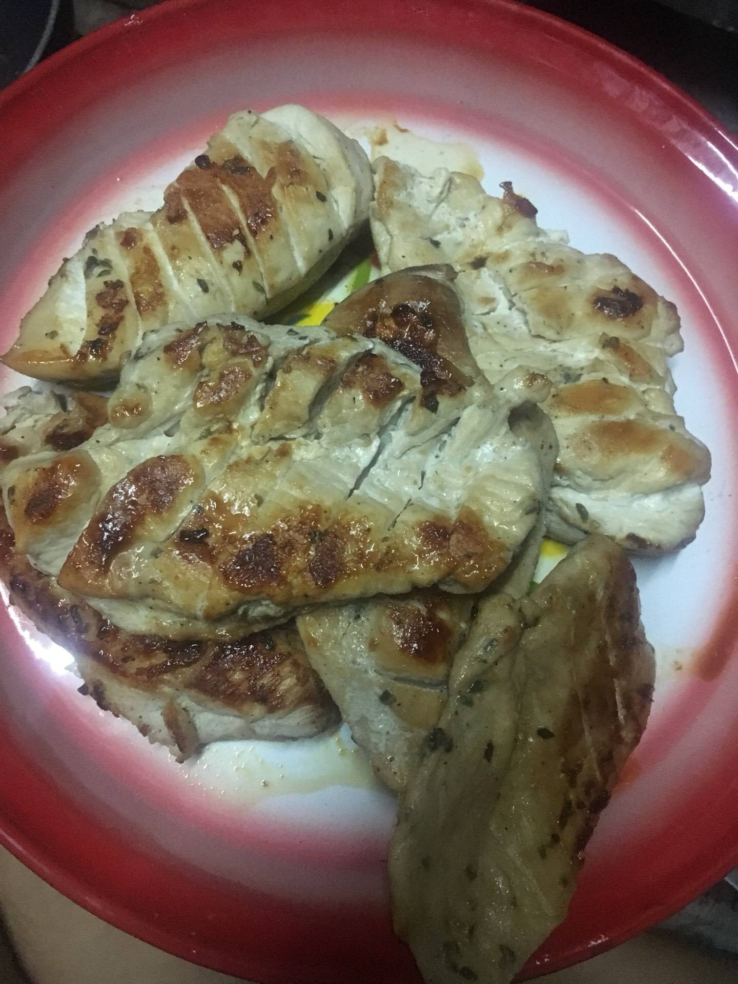 อกไก่ย่างจิ้มแจ่ว