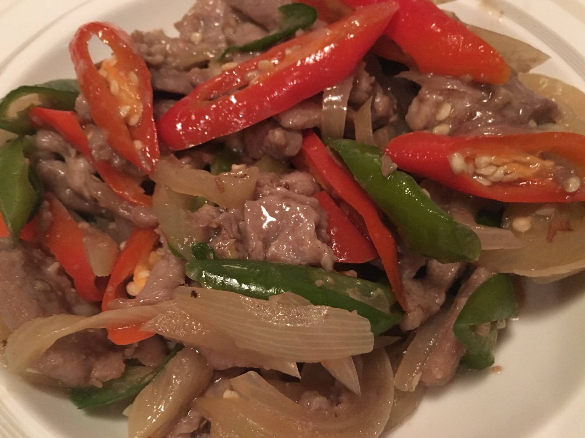 หมูผัดพริก