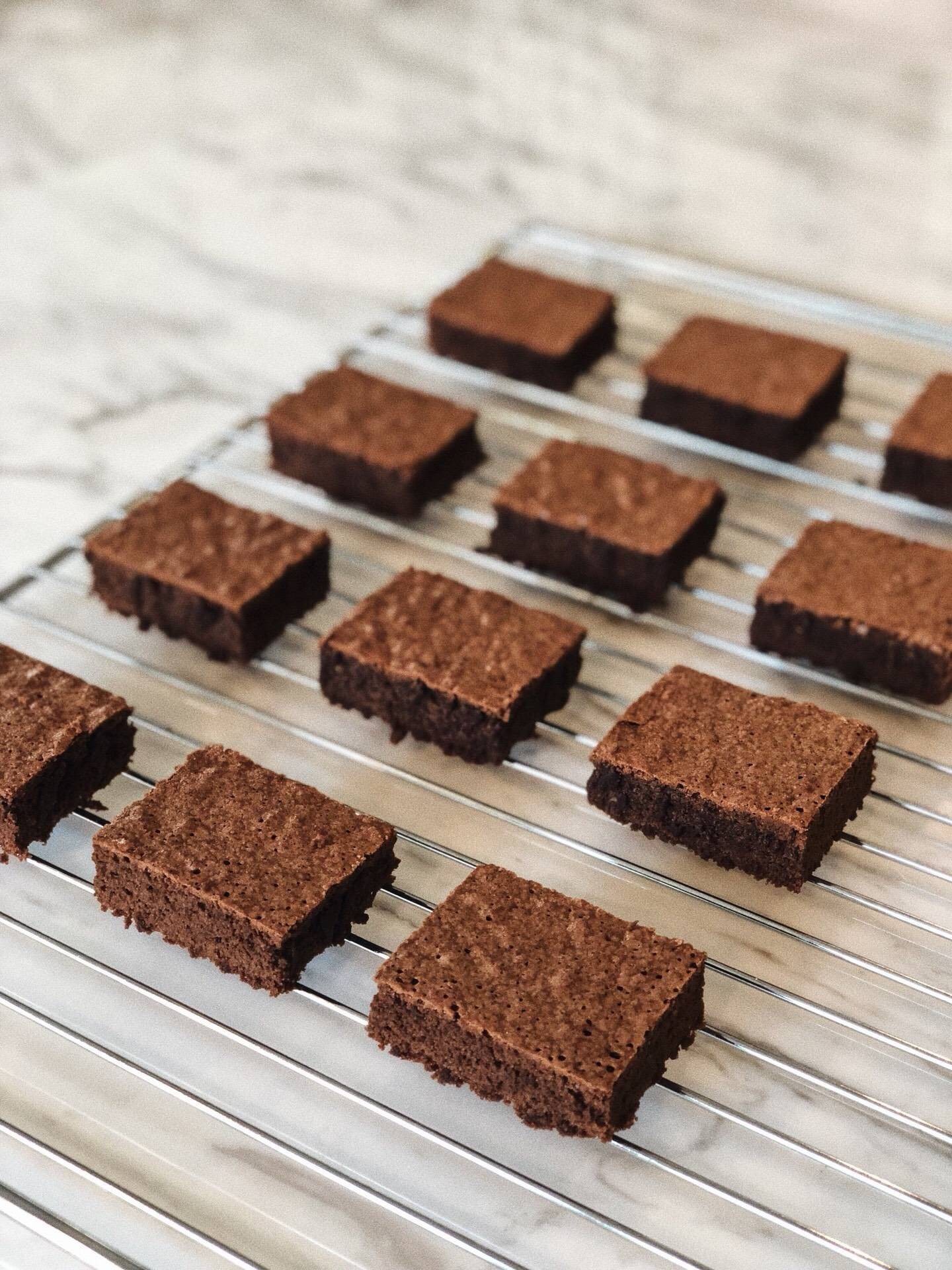 Crunchy Topped Brownies