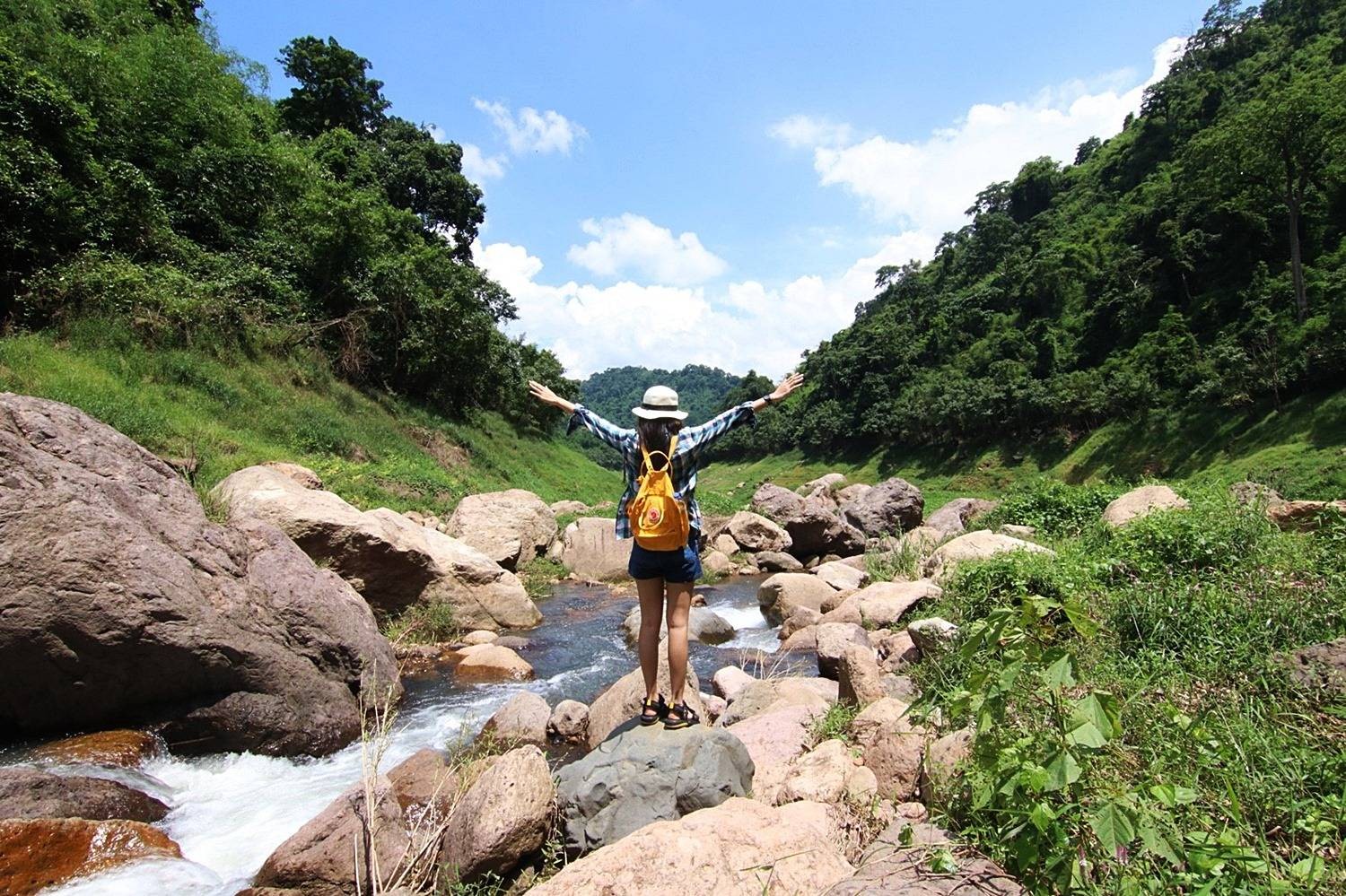 น้ำตกช่องลม