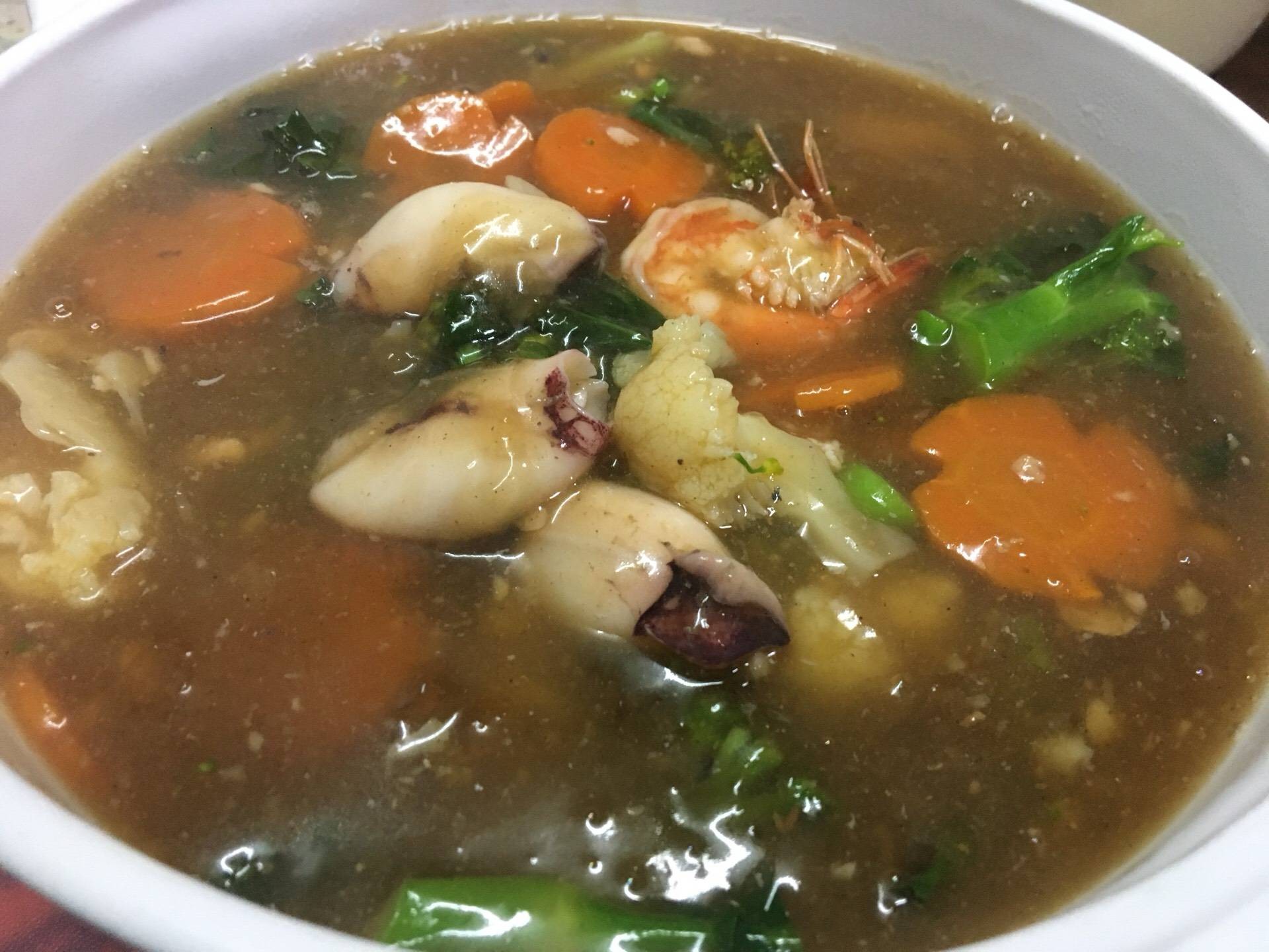 ราดหน้าคะน้าฮ่องกงดอกกะหล่ำ