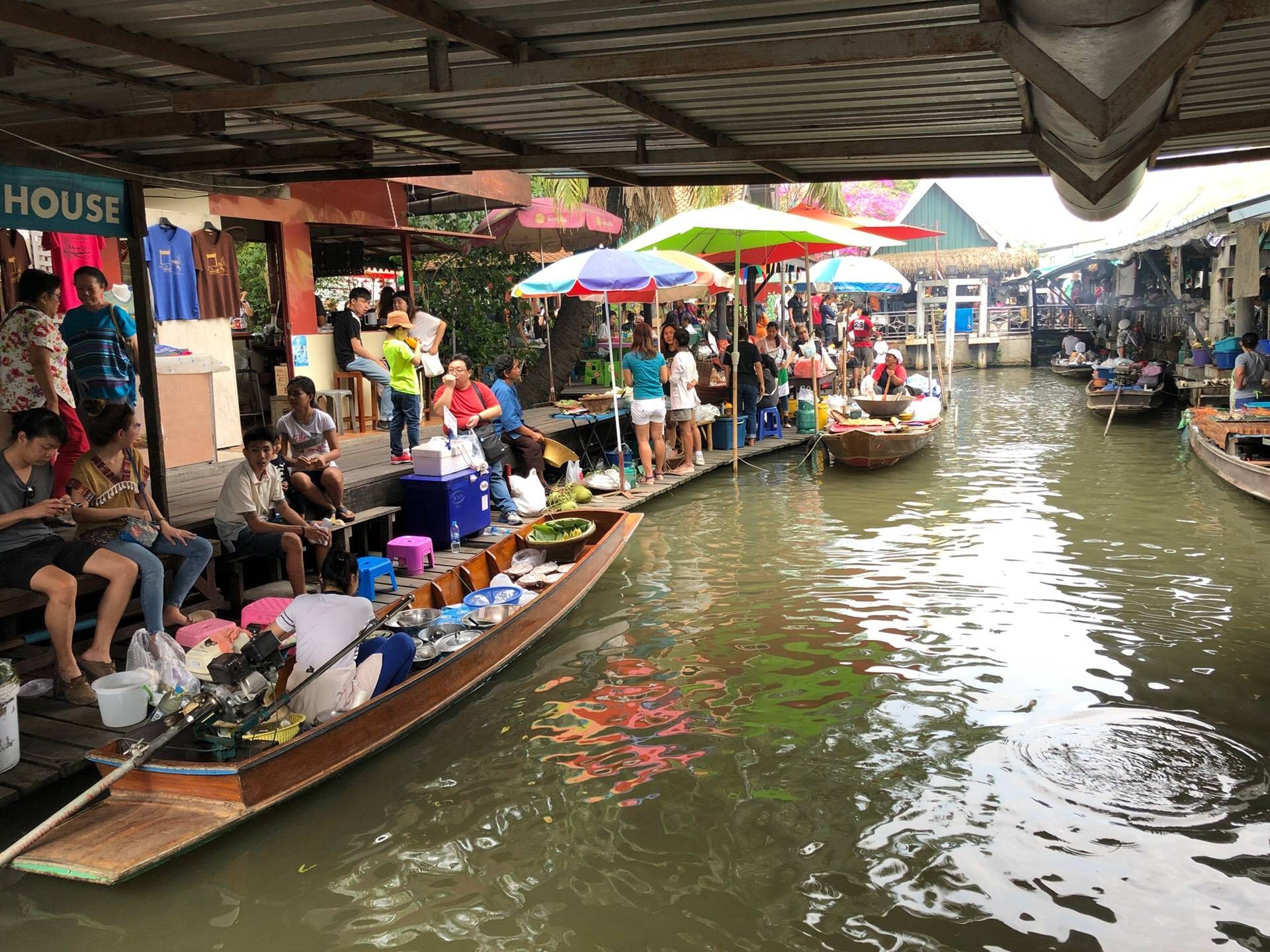 ตลาดน้ำตลิ่งชัน