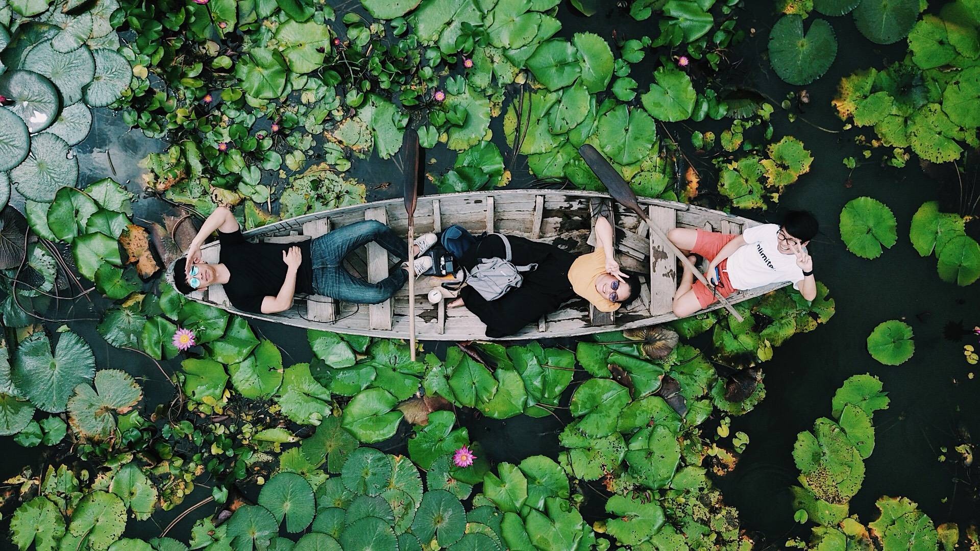 ตลาดน้ำทุ่งบัวแดง ณ บางเลน