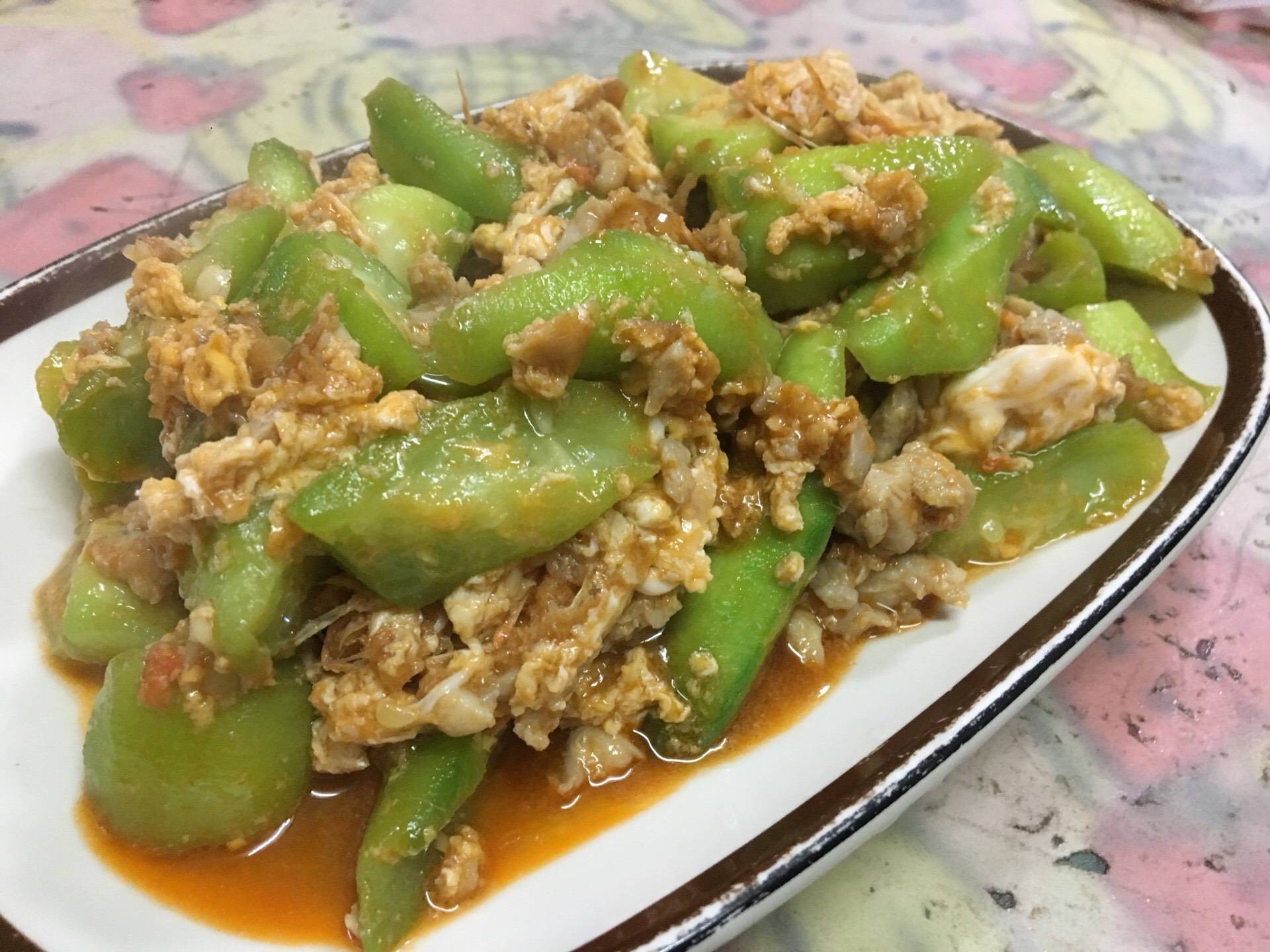 บวบผัดมันกุ้งไก่บด