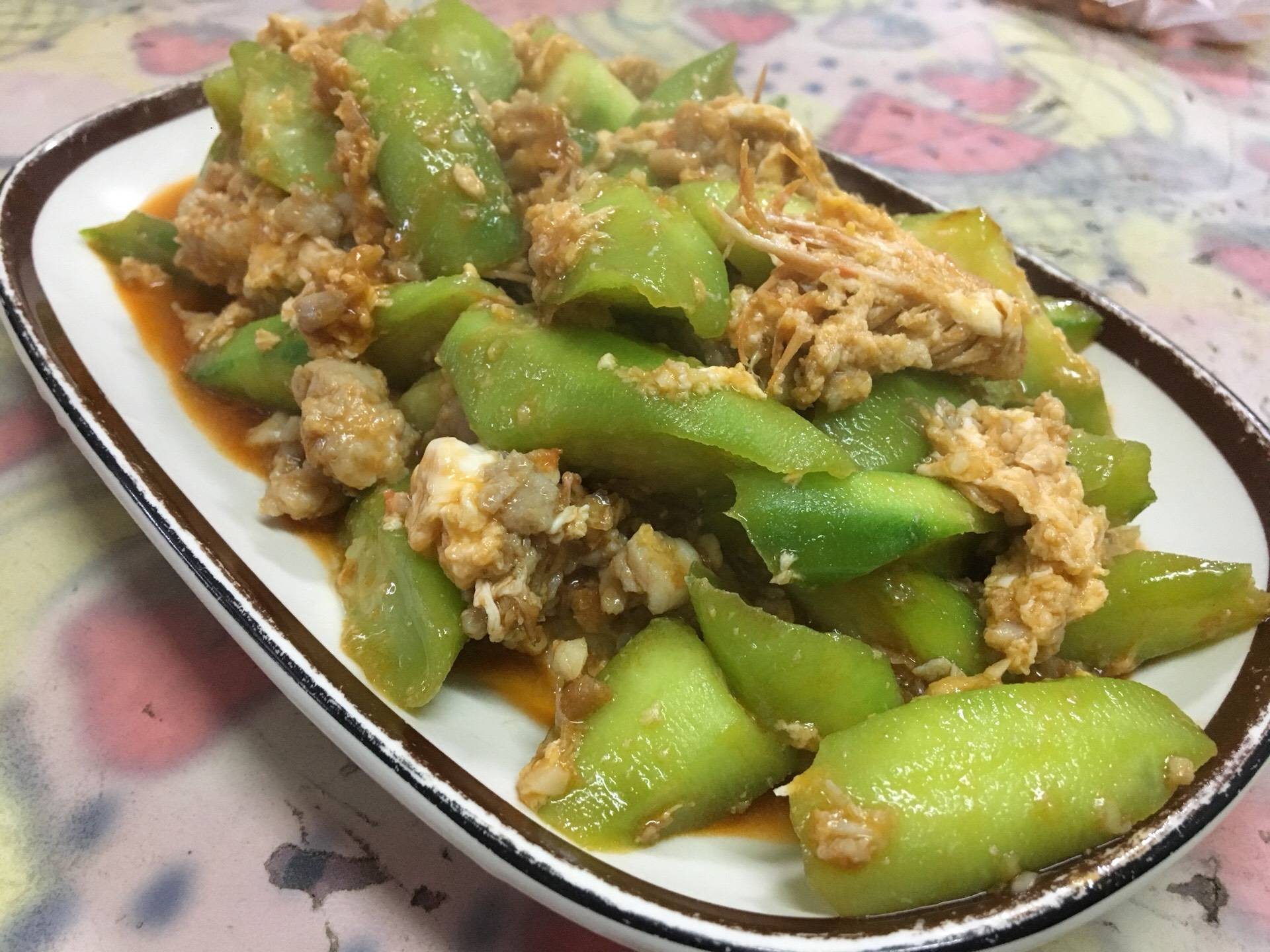 บวบผัดมันกุ้งไก่บด
