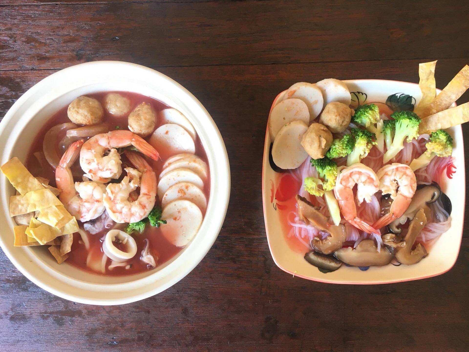 เส้นบุกเย็นตาโฟ