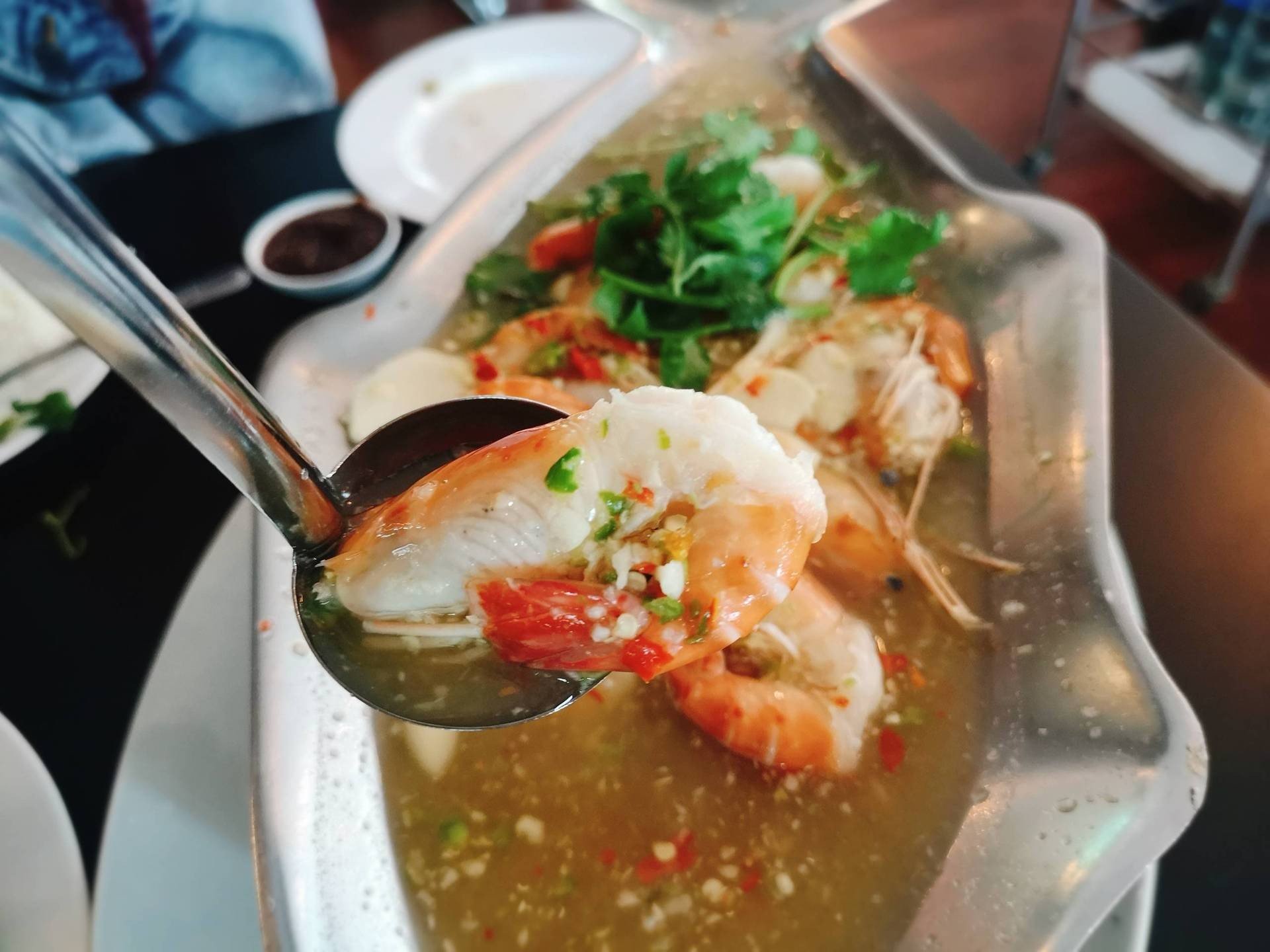 กุ้งนึ่งมะนาว