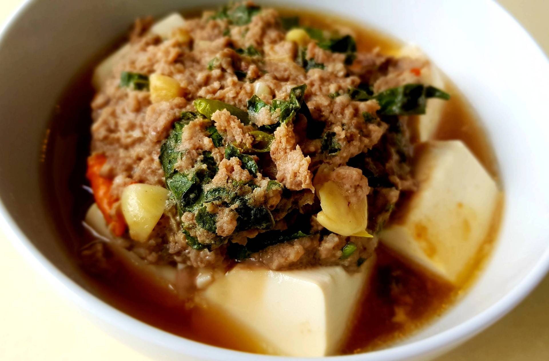 เต้าหู้ญี่ปุ่นกะเพราหมูสับนึ่ง
