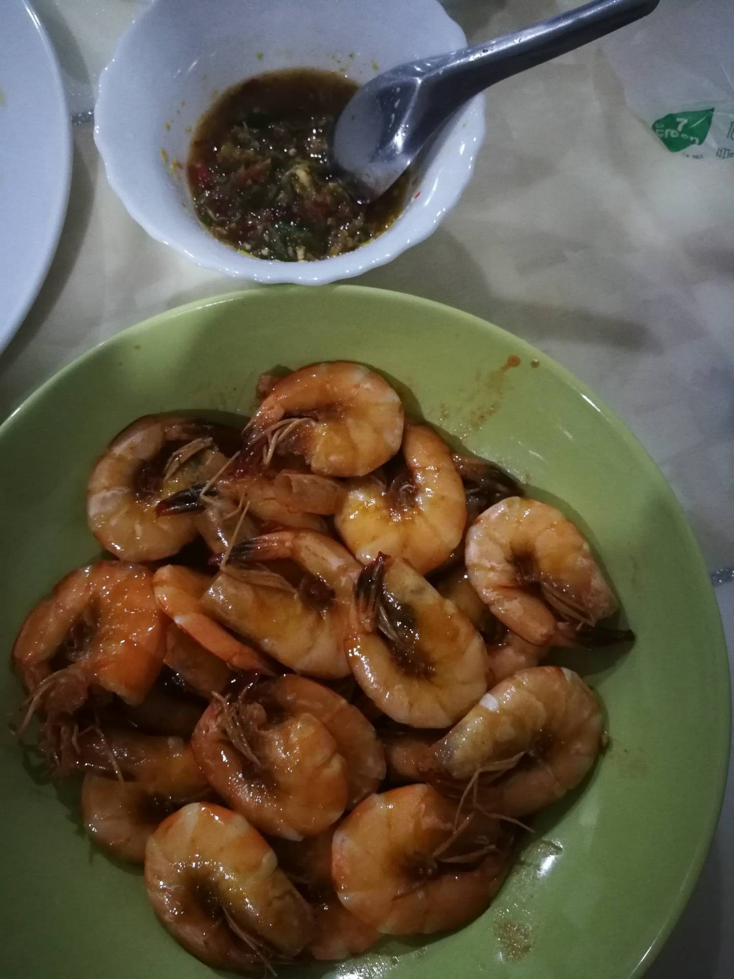 กุ้งอบสามรส