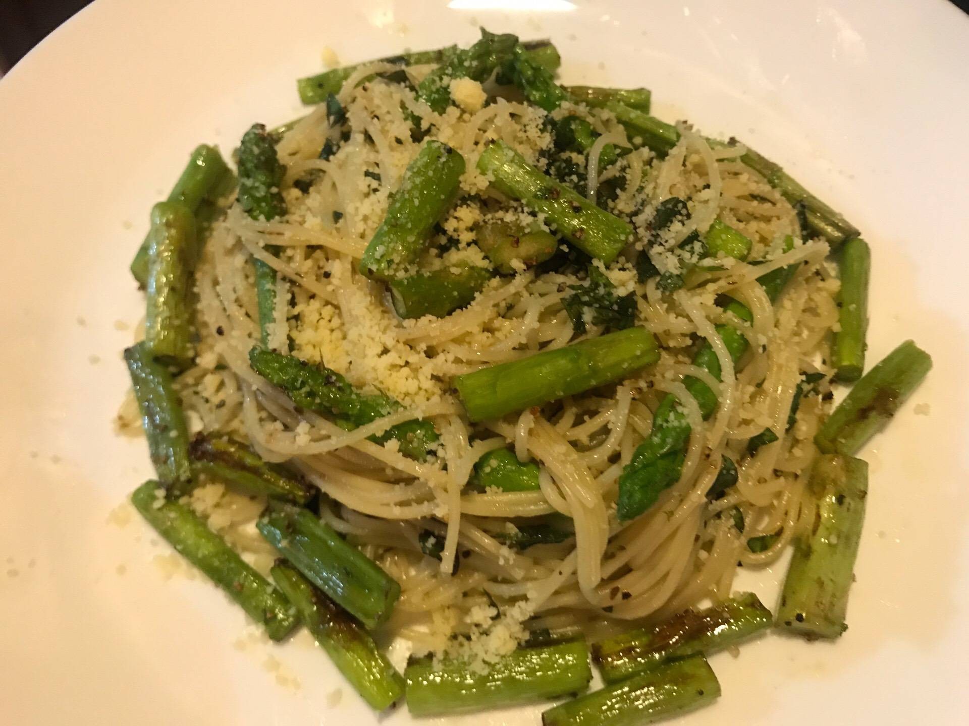 Light Asparagus Spaghetti Dinner  สปาเกตตีแอสพารากัสบางเบา