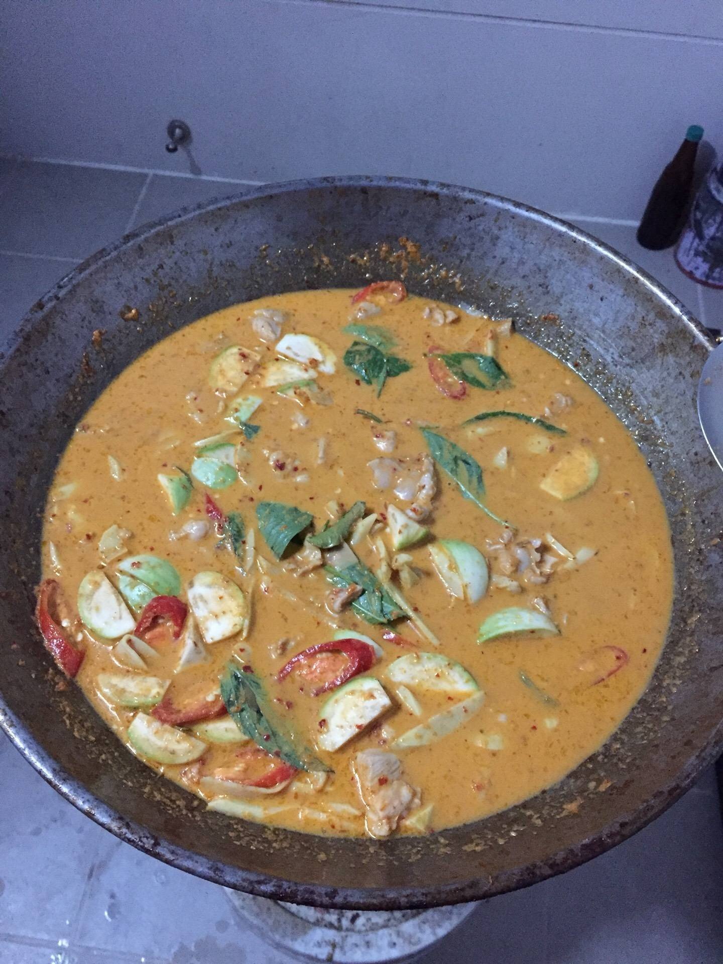 แกงไก่หน่อไม้เหลือง