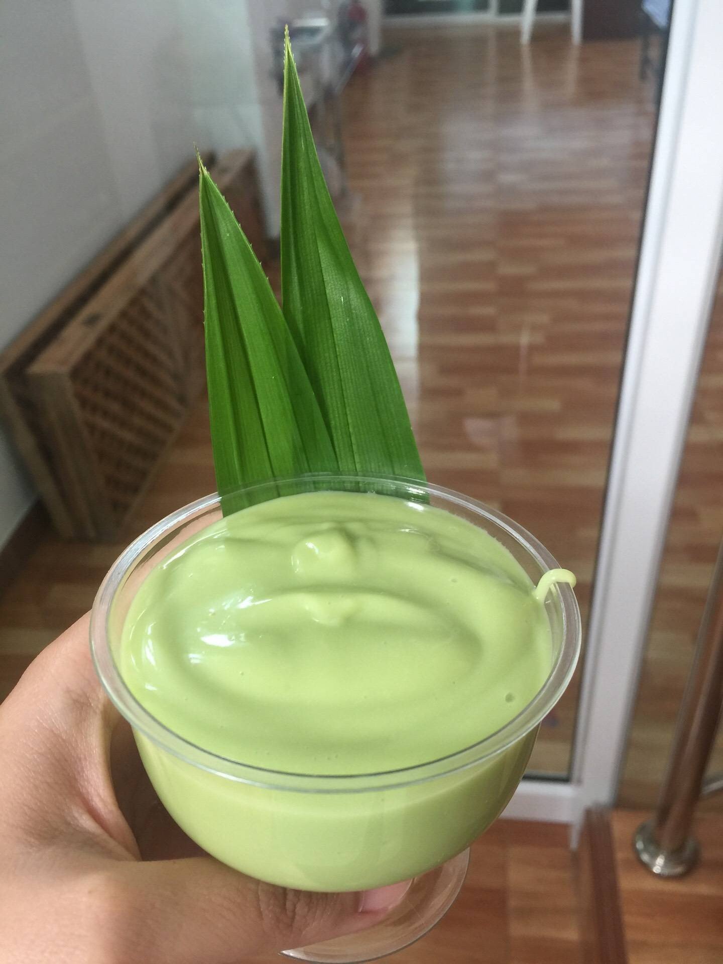 สังขยาใบเตย