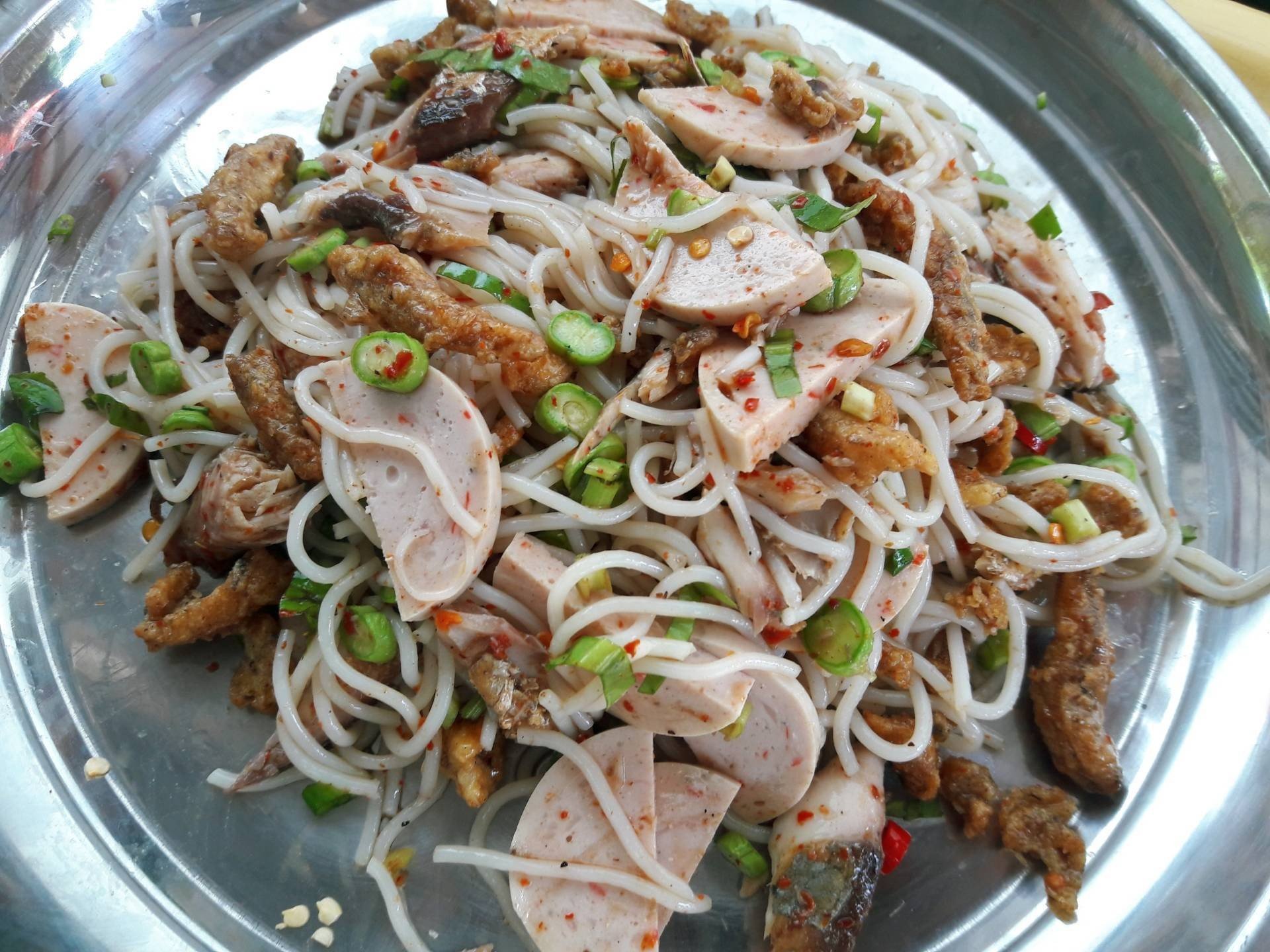 ยำขนมจีนปลาทู