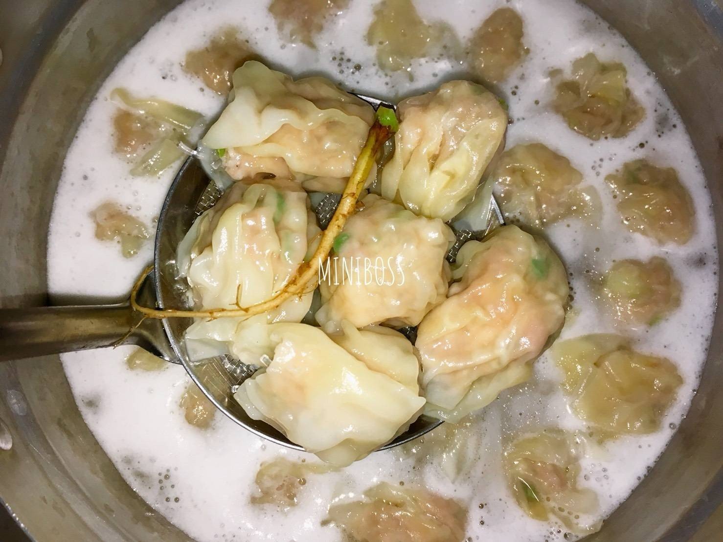 ขนมจีบวุ้นเส้นต้ม