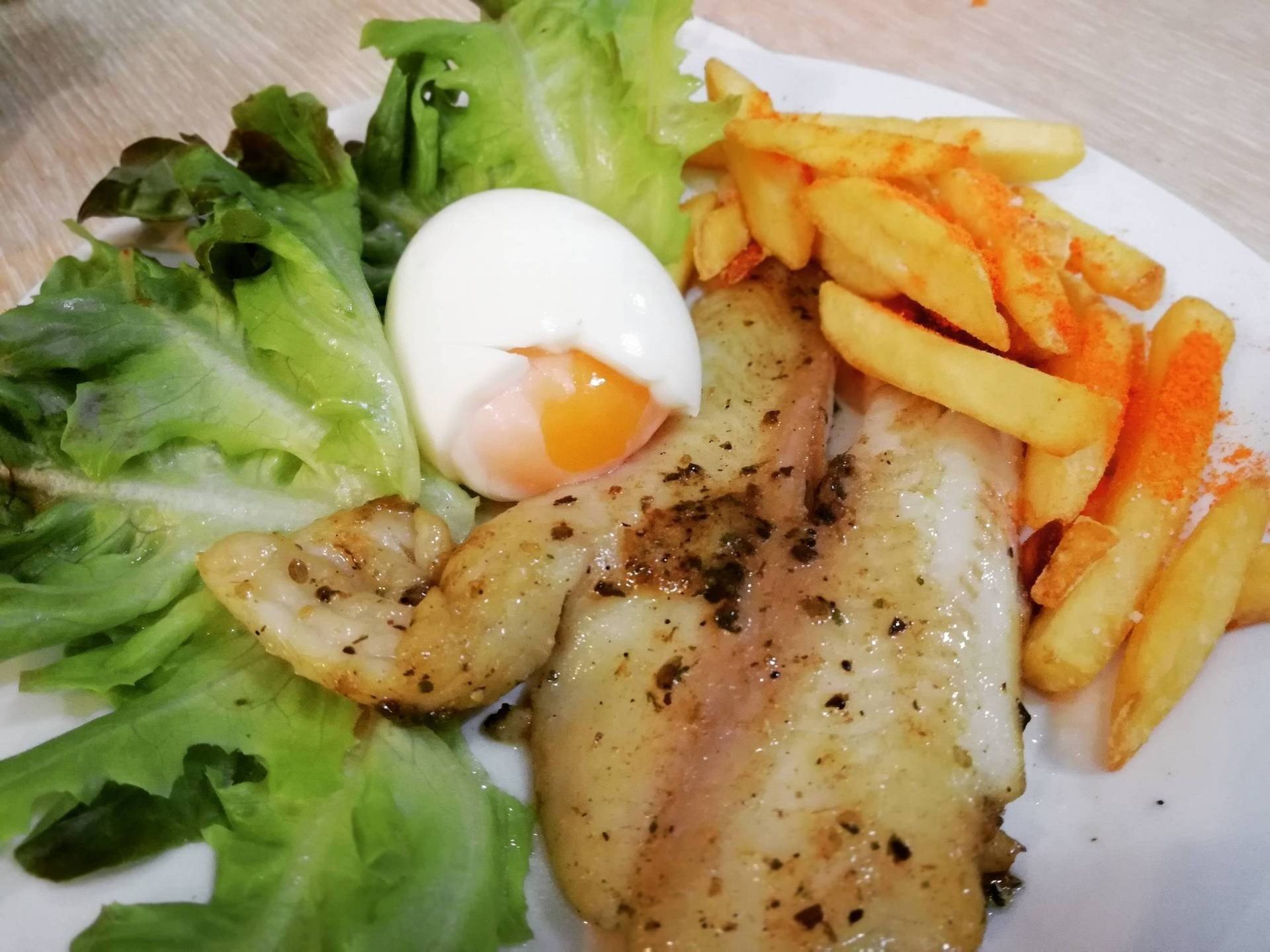 ปลาดอลลี่พริกไทยดำ