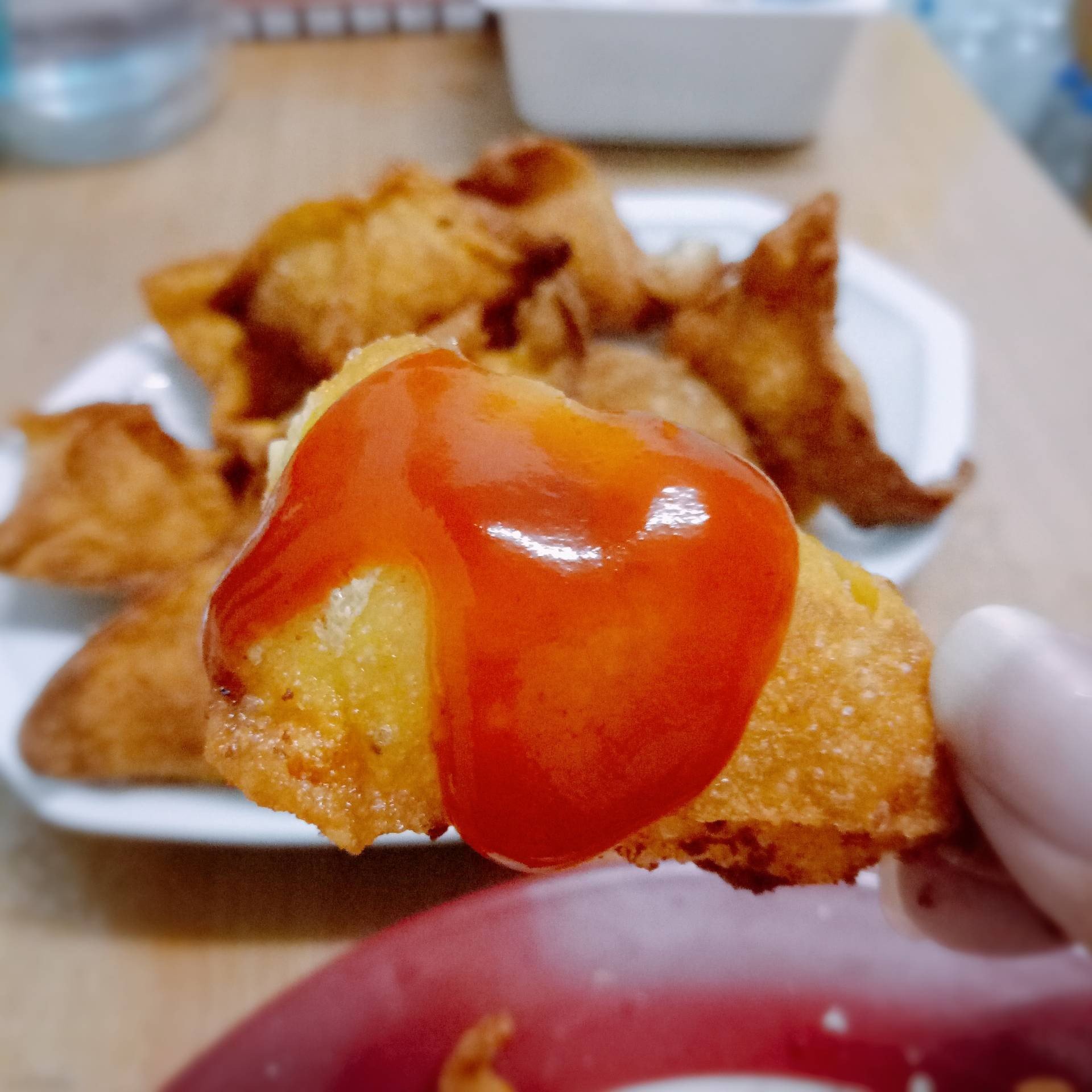 เกี๊ยวทอดลาบหมู