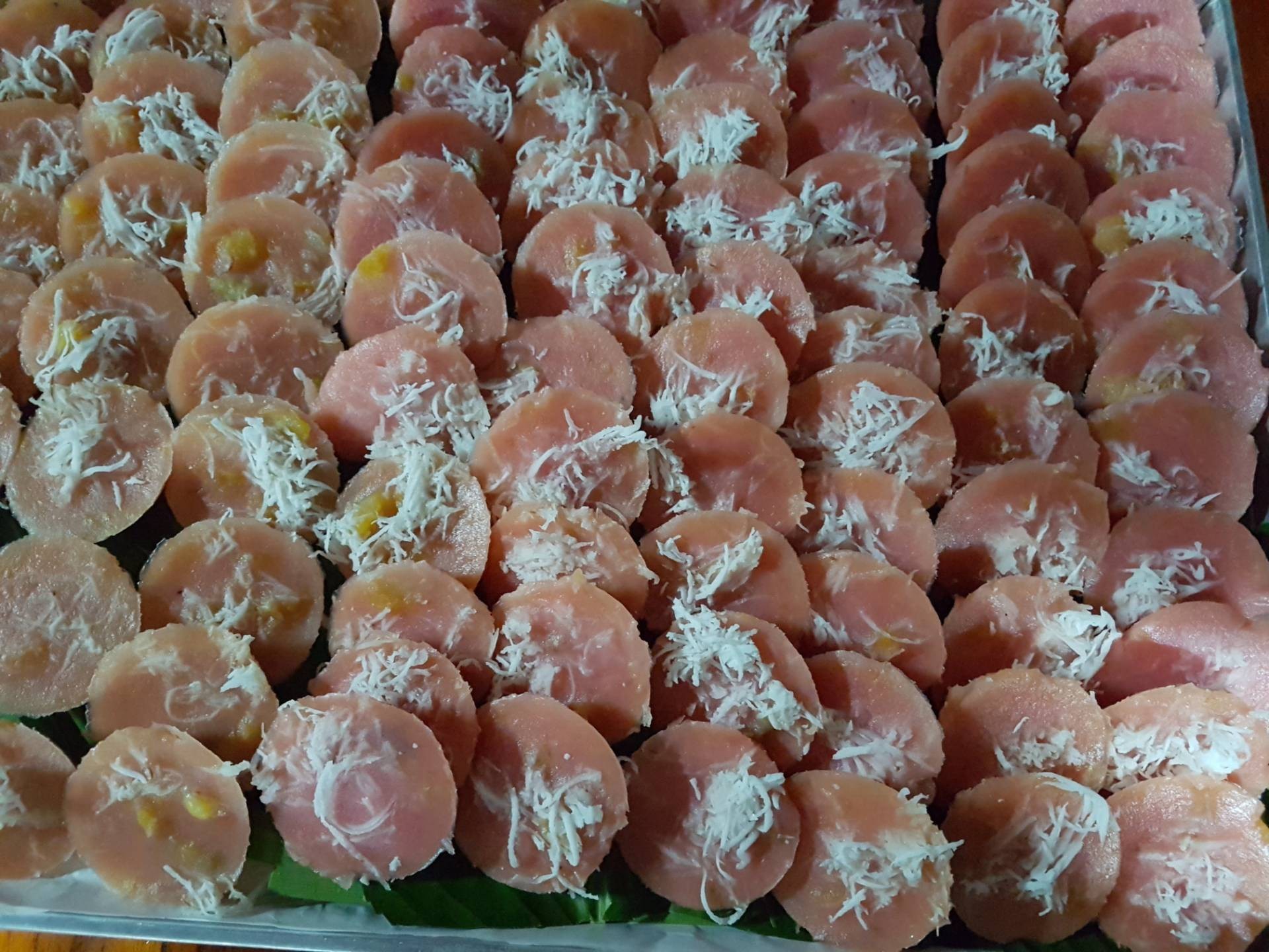 ขนมมันม่วงนึ่ง