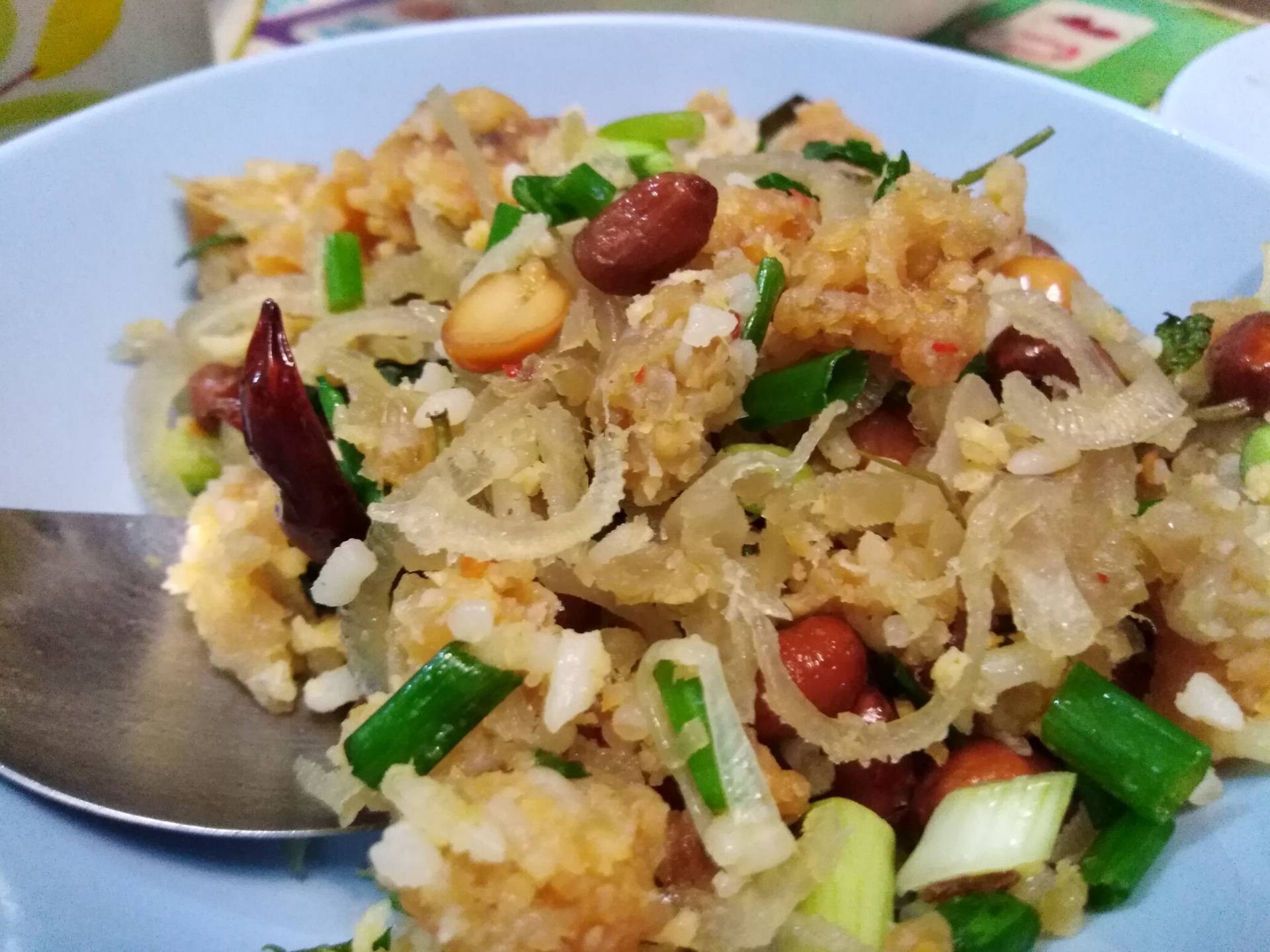 สูตร ยำแหนม พร้อมวิธีทำโดย Idea - Wongnai Cooking