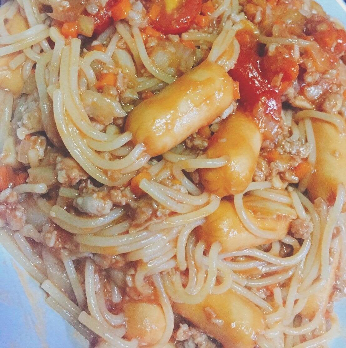 Sausage Spaghetti with Tomato sauce 
