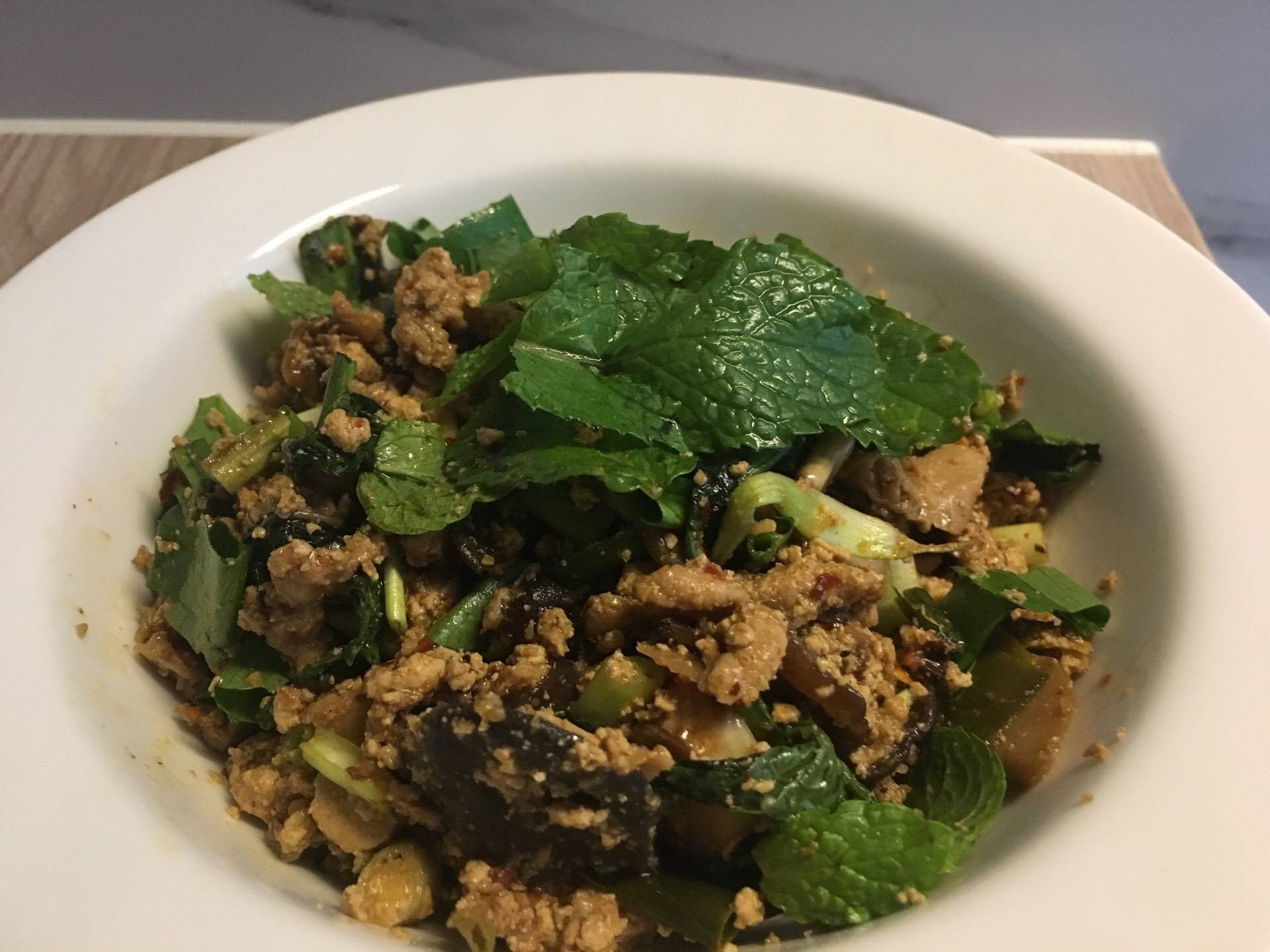 ลาบเต้าหู้ 