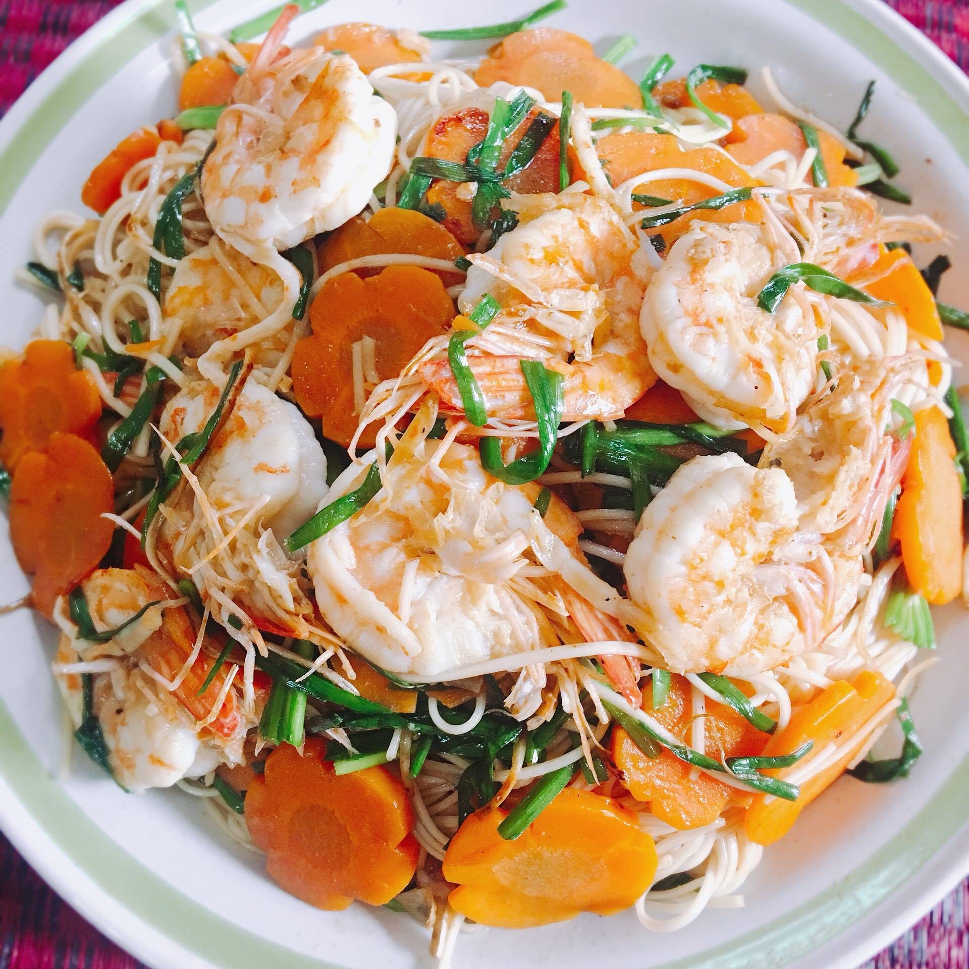 ผัดหมี่ซั่วกุ้ง