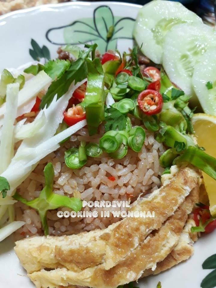ข้าวคลุกกะปิ