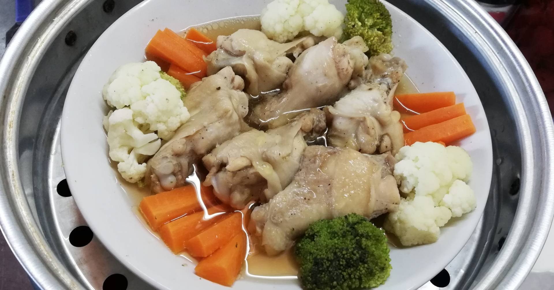 ไก่นึ่งซีอิ๋วคุณหนู