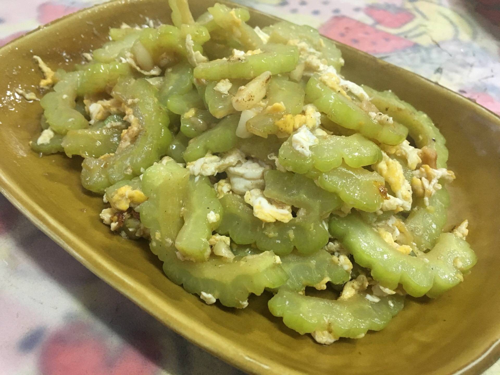 มะระผัดไข่