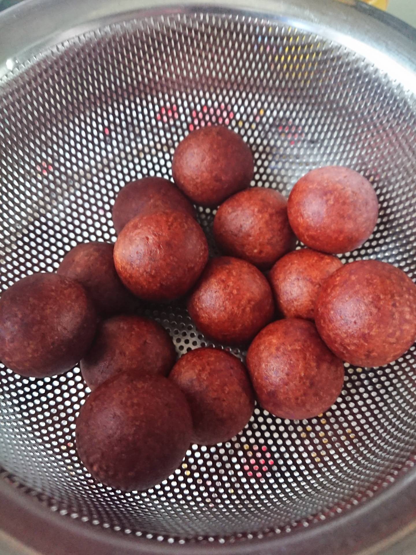 ไข่นกกระทามันม่วง