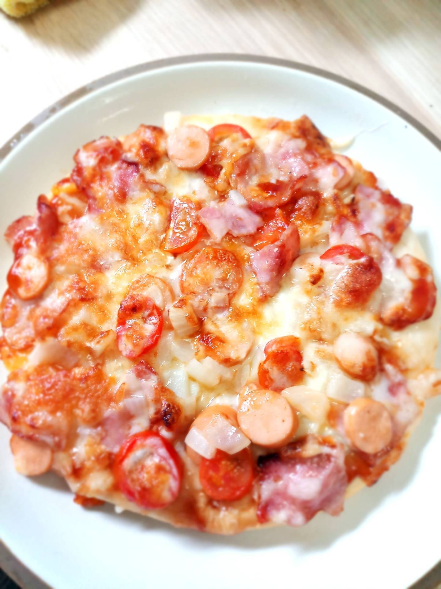 Pizza 7 นิ้ว" 
ซุปเปอร์ เบคอน &ไส้กรอก