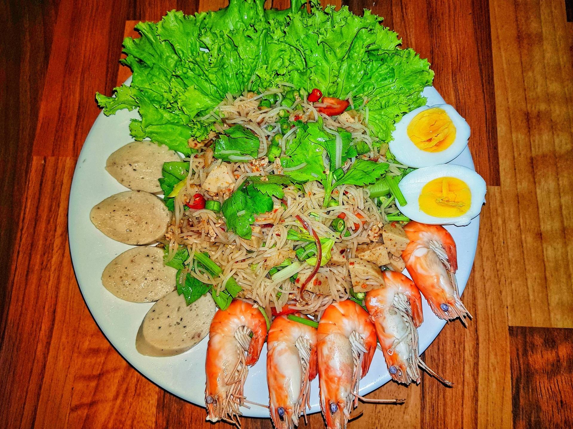 ยำขนมจีนหมูยอทะเล