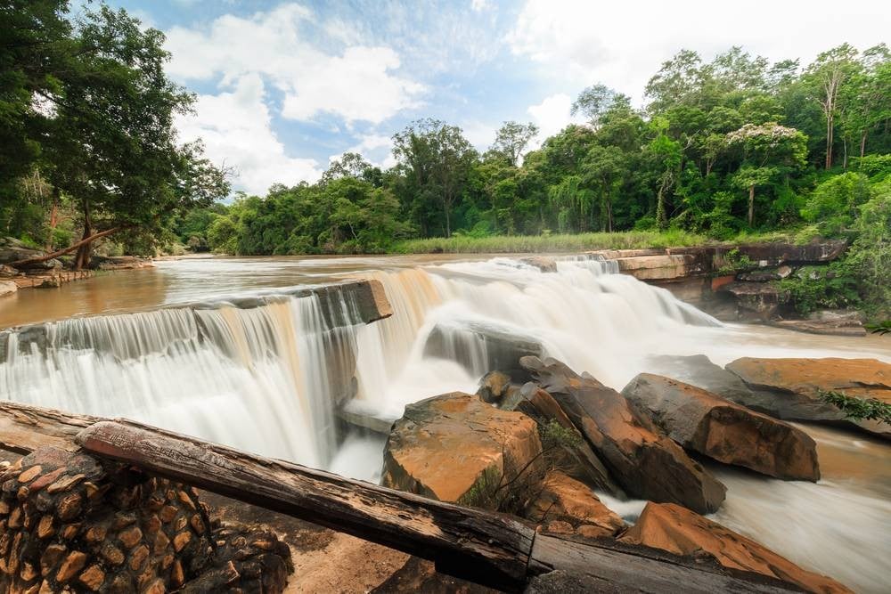 น้ำตกแก่งโสภา