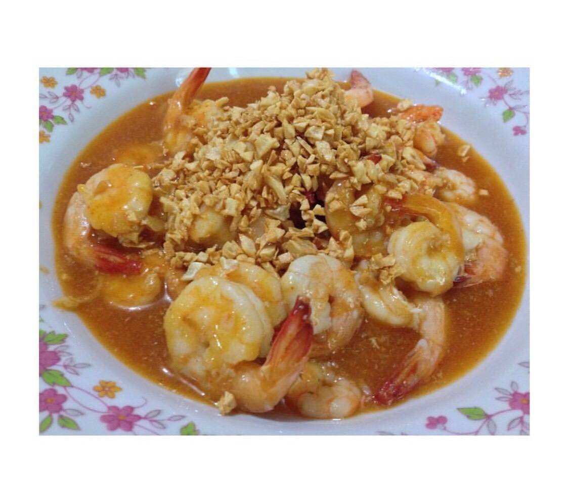 กุ้งผัดซอสพริกกระเทียม